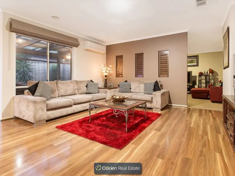 Fourth view of Homely house listing, 4 Irving Close, Berwick VIC 3806