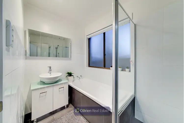 Fifth view of Homely house listing, 9 Spinosa Close, Endeavour Hills VIC 3802