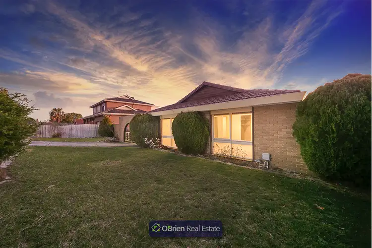 Second view of Homely house listing, 4 Harvey Place, Endeavour Hills VIC 3802