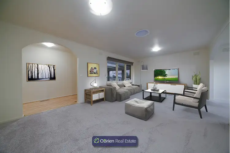 Fifth view of Homely house listing, 4 Harvey Place, Endeavour Hills VIC 3802