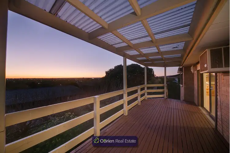 Sixth view of Homely house listing, 4 Harvey Place, Endeavour Hills VIC 3802