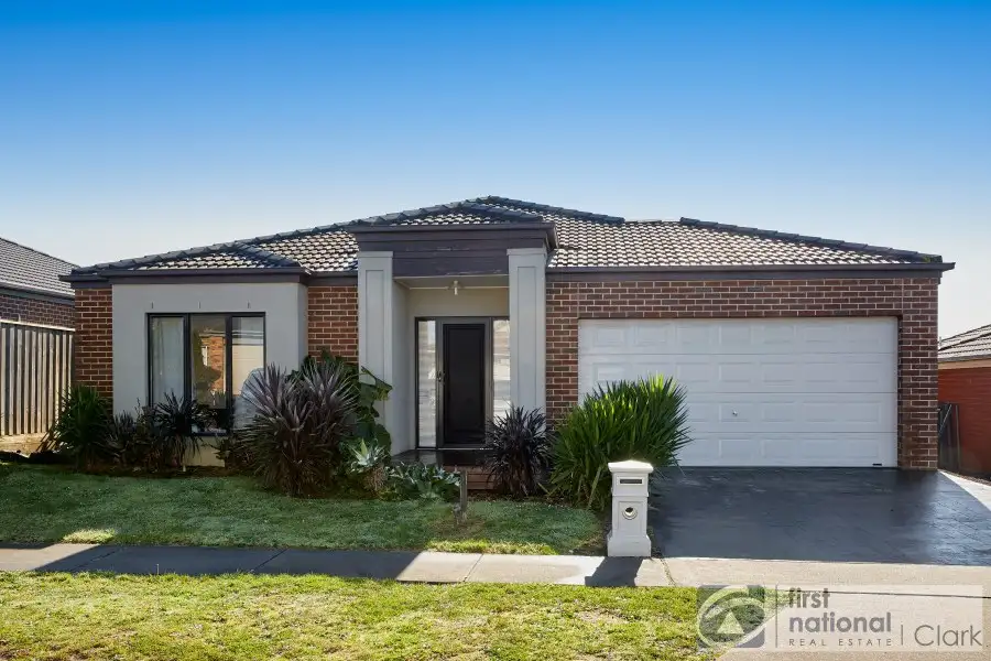 Main view of Homely house listing, 17 Lyndhurst Square, Drouin VIC 3818