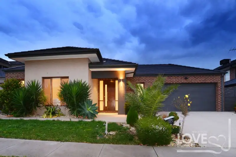 Main view of Homely house listing, 8 Saxony Drive, Epping VIC 3076