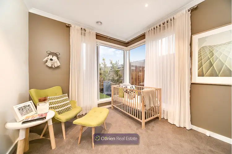 Seventh view of Homely house listing, 10 Fintona Crescent, Cranbourne West VIC 3977