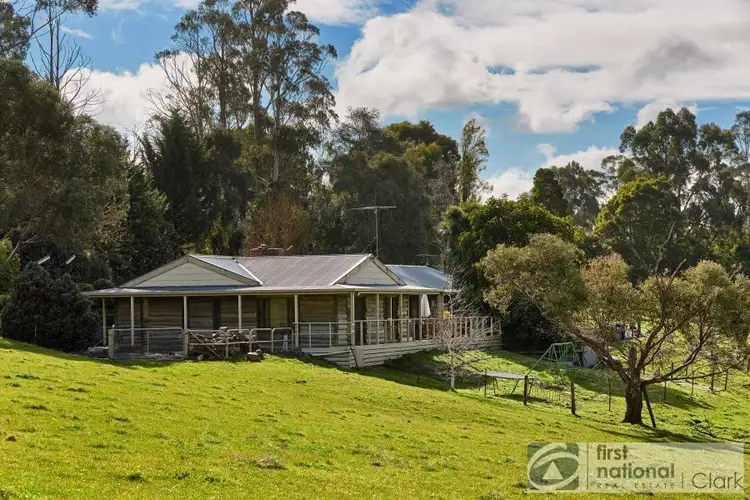 25 Hutchison Road, Jindivick VIC 3818