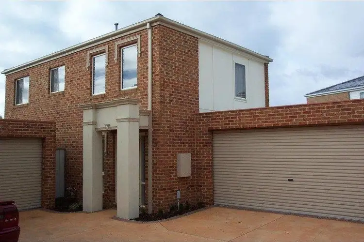3/4 Buick Crescent, Mill Park VIC 3082
