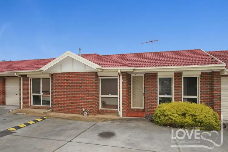 2/119-125 Mahoneys Road, Reservoir VIC 3073