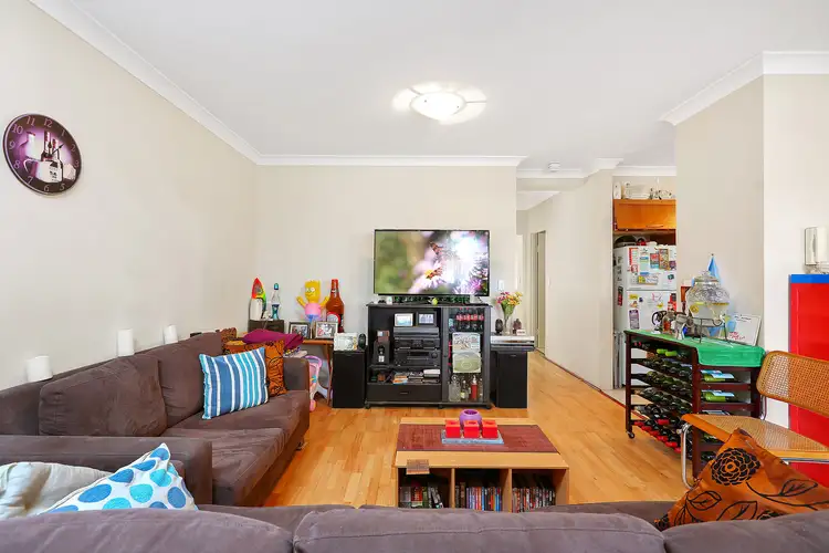 Third view of Homely unit listing, 2/237 Kingsway, Caringbah NSW 2229