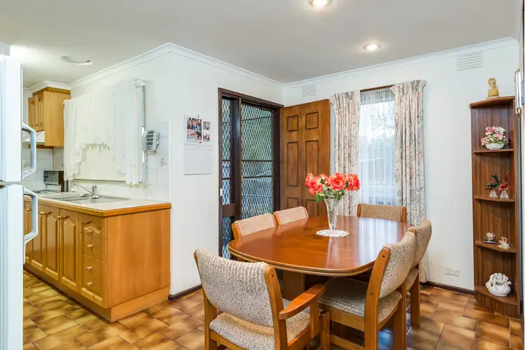 Fourth view of Homely house listing, 3 Mossvale Close, Endeavour Hills VIC 3802