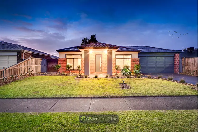 Main view of Homely house listing, 32 Bronson Circuit, Cranbourne North VIC 3977