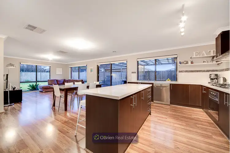 Second view of Homely house listing, 32 Bronson Circuit, Cranbourne North VIC 3977