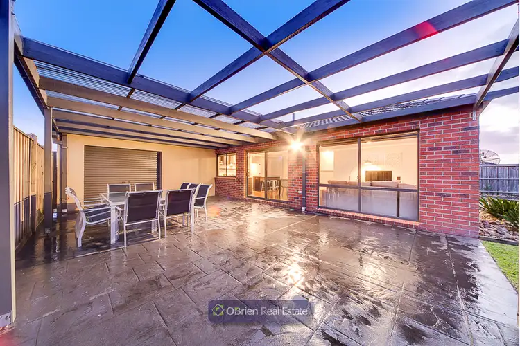 Fifth view of Homely house listing, 32 Bronson Circuit, Cranbourne North VIC 3977