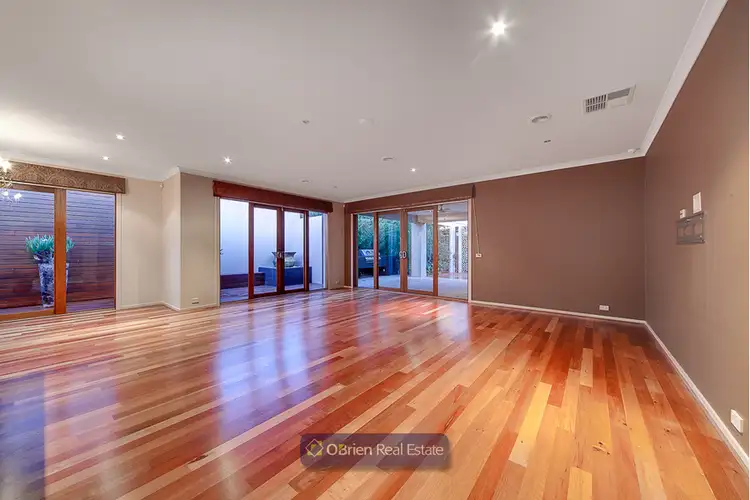 Fifth view of Homely house listing, 5 Nature Circuit, Cranbourne North VIC 3977