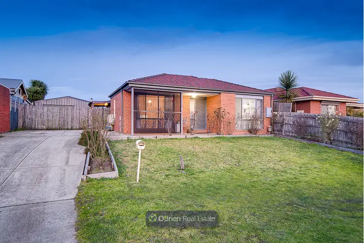 19 Jaye Place, Cranbourne West VIC 3977