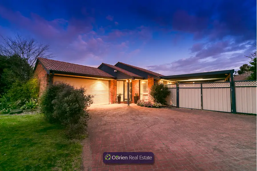 Main view of Homely house listing, 10 Waverley Park Drive, Cranbourne North VIC 3977