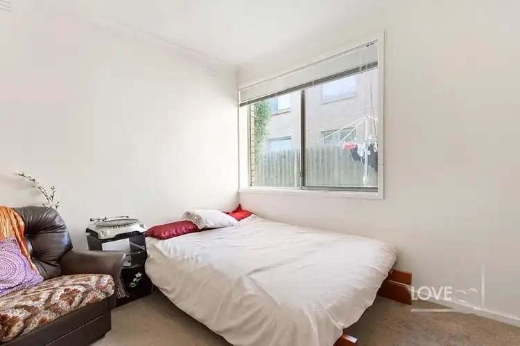Fourth view of Homely apartment listing, 4/10 Dundas Street, Thornbury VIC 3071
