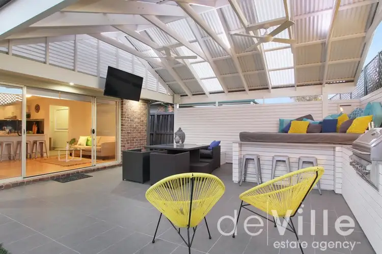 21 Apache Grove, Stanhope Gardens NSW 2768