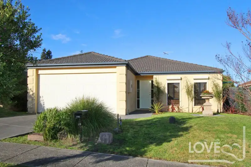Main view of Homely house listing, 8 Grandiflora Grove, Bundoora VIC 3083