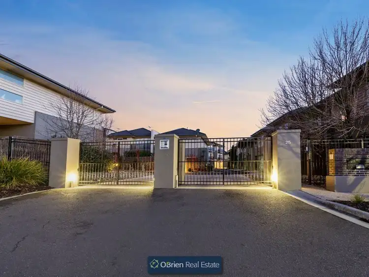 Second view of Homely townhouse listing, 5/25 Canberra Avenue, Berwick VIC 3806