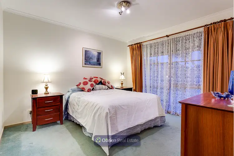 Fourth view of Homely house listing, 9 Emma Court, Berwick VIC 3806