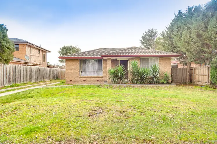 5 Oaktree Drive, Hampton Park VIC 3976