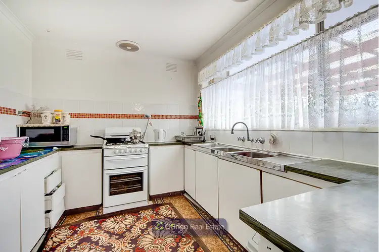 Third view of Homely house listing, 5 Oaktree Drive, Hampton Park VIC 3976