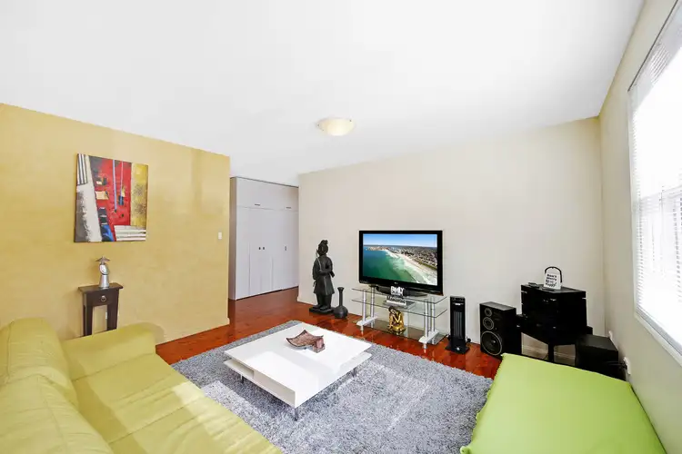 Main view of Homely unit listing, 2/5 Parramatta Street, Cronulla NSW 2230