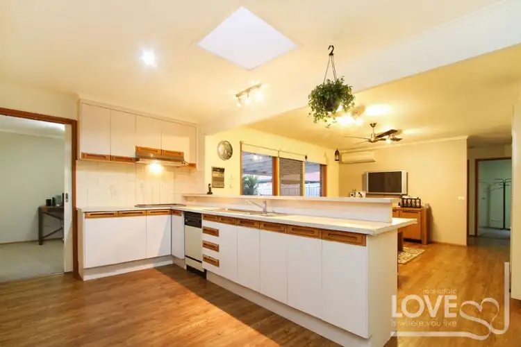 Fifth view of Homely house listing, 5 Veronica Crescent, Mill Park VIC 3082