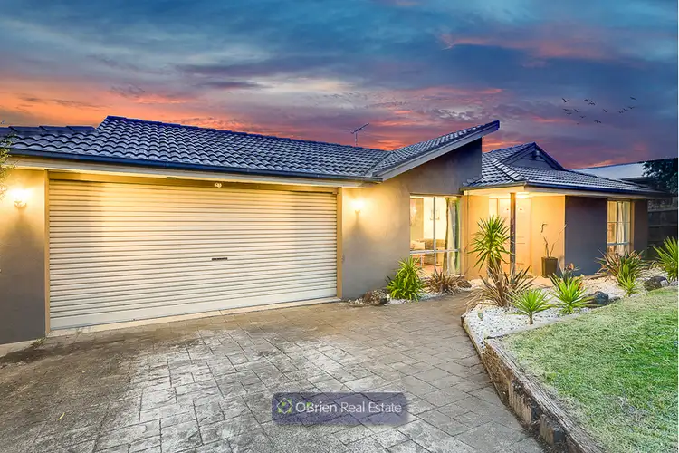 156 Hall Road, Carrum Downs VIC 3201
