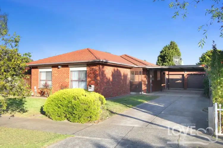 52 McLaughlin Crescent, Mill Park VIC 3082