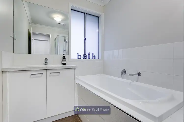 Fifth view of Homely house listing, 33 Pegasus Road, Cranbourne West VIC 3977