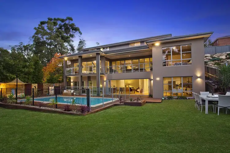 33 Woodstream Crescent, Kellyville NSW 2155
