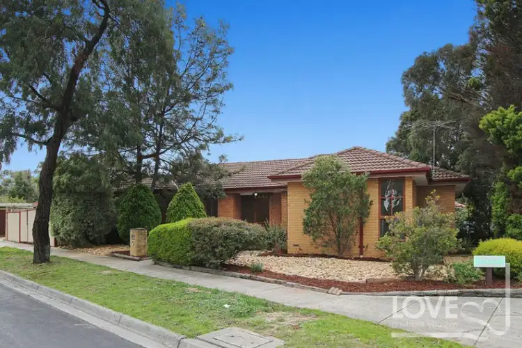 8 Galilee Crescent, Mill Park VIC 3082