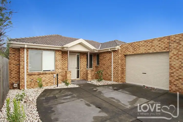 Main view of Homely unit listing, 2/13A Highland Street, Kingsbury VIC 3083
