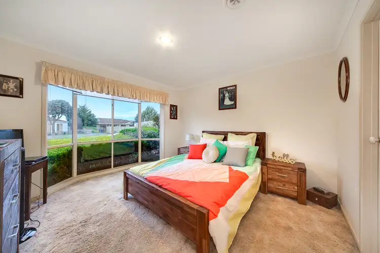 Seventh view of Homely house listing, 4 Seebeck Drive, Narre Warren South VIC 3805
