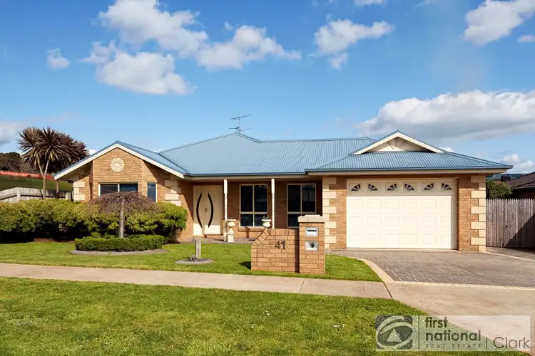 41 Cook Street, Drouin VIC 3818