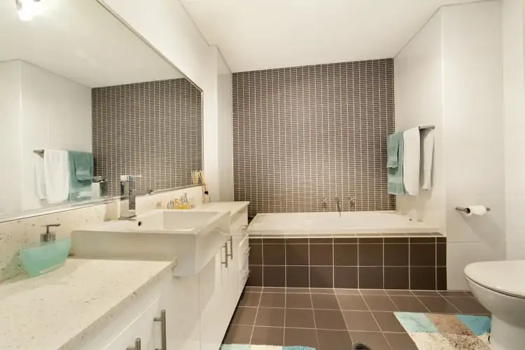 Second view of Homely unit listing, 7/10 Oaks Avenue, Dee Why NSW 2099