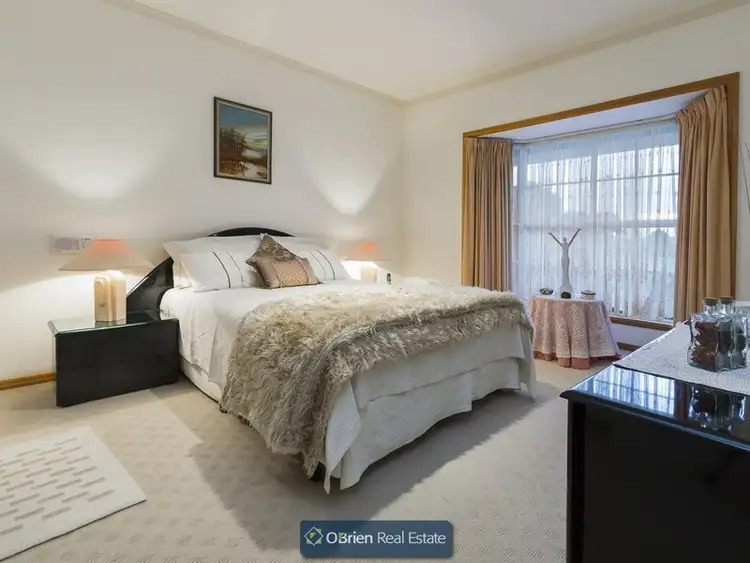Sixth view of Homely house listing, 17 Kanaru Court, Narre Warren North VIC 3804