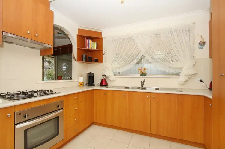 Second view of Homely house listing, 15 Tanjil Court, Thomastown VIC 3074