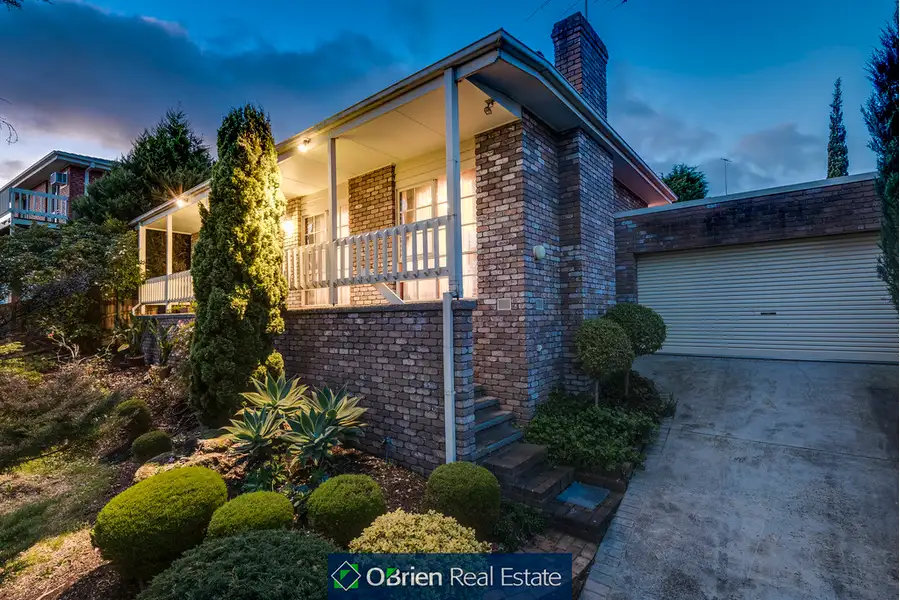 Main view of Homely house listing, 5 Morey Rise, Endeavour Hills VIC 3802