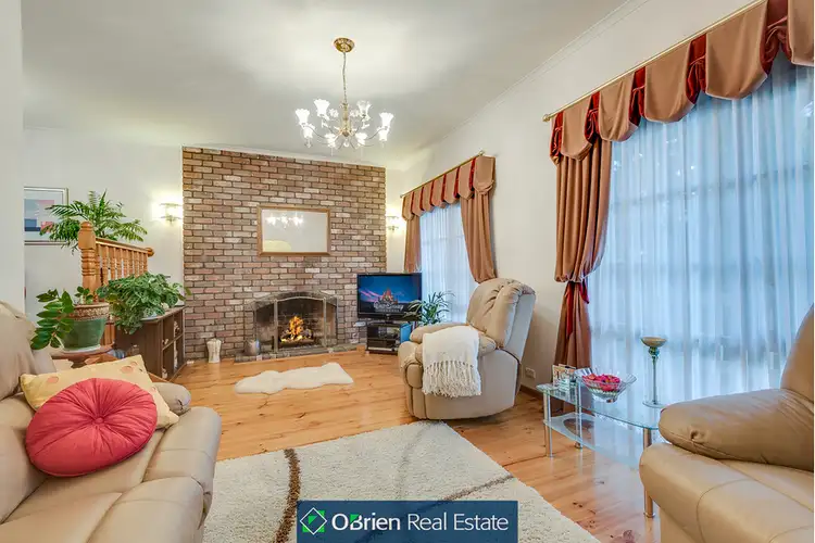 Second view of Homely house listing, 5 Morey Rise, Endeavour Hills VIC 3802
