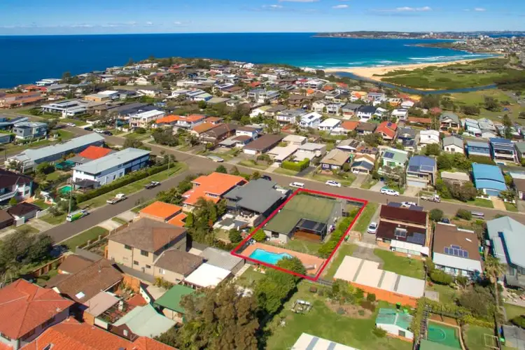Second view of Homely house listing, 32 Headland Road, North Curl Curl NSW 2099