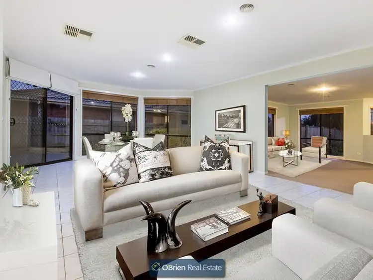 43 Bounty Way, Berwick VIC 3806