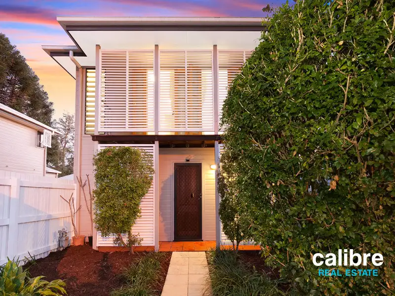 Main view of Homely townhouse listing, 1/24 Arthur Terrace, Red Hill QLD 4059