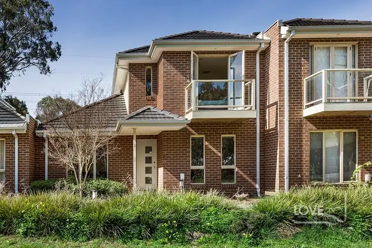 27/5 Delacombe Drive, Mill Park VIC 3082
