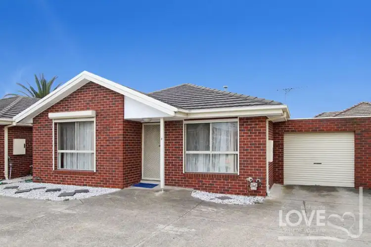 Main view of Homely unit listing, 2/1 Pine Street, Thomastown VIC 3074