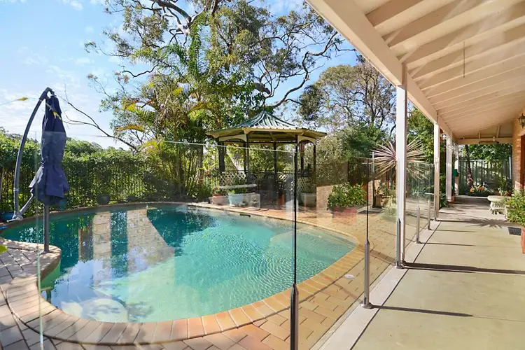 10 Lara Close, Illawong NSW 2234