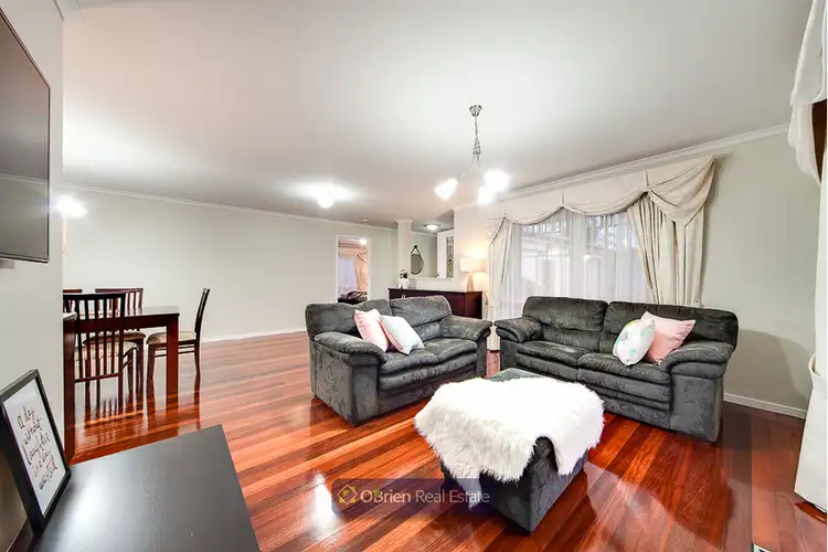 Fifth view of Homely house listing, 6 Furphy Court, Berwick VIC 3806