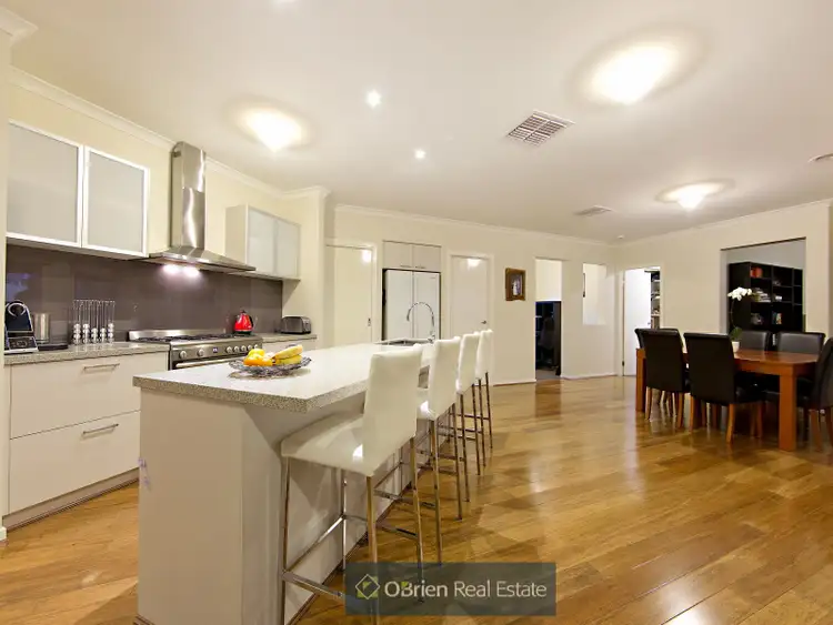 Fourth view of Homely house listing, 30 Warrego Circuit, Sandhurst VIC 3977