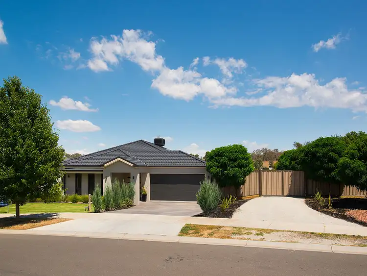 Fifth view of Homely house listing, 2 Winkelmann Drive, Campbells Creek VIC 3451